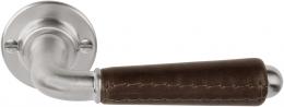 Купить TIMELESS 1952XLDL-GRR50 NSLB дверные ручки на розетке никель сатинированный/кожа натуральная по цене 52372 руб