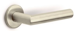 Изображение BASICS LB2-22 CH дверная ручка на розетке